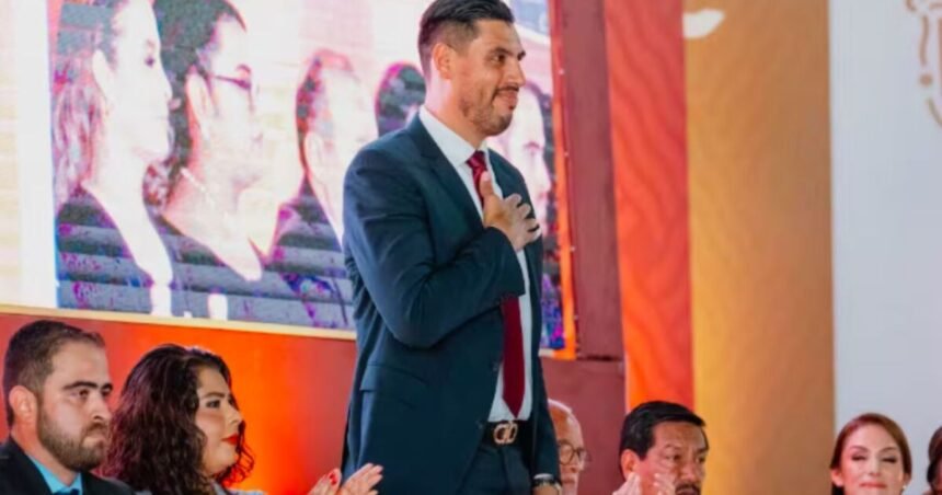 Gustavo Ayón deja Morena y buscará gubernatura de Nayarit con MC