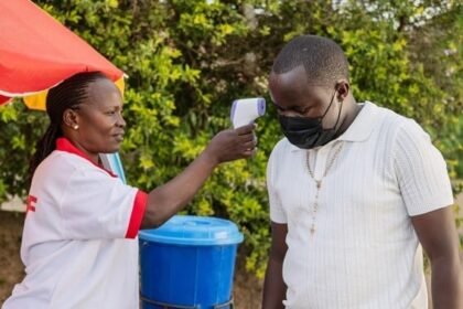 OMS declara emergencia global por brote de ébola Bundibugyo en Congo