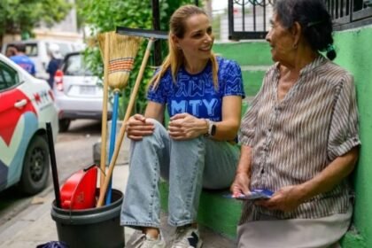 DIF Monterrey brinda apoyo a familias afectadas en San Bernabé