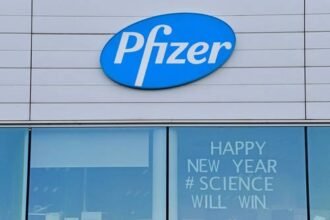 Pfizer solo empaquetará vacuna covid-19 en México desde 2027