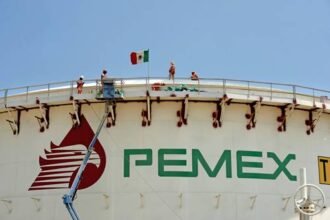 Sindicato de Pemex exige alza salarial superior a la inflación en 2026