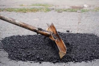 Bacheo en nueve zonas de Chihuahua este viernes