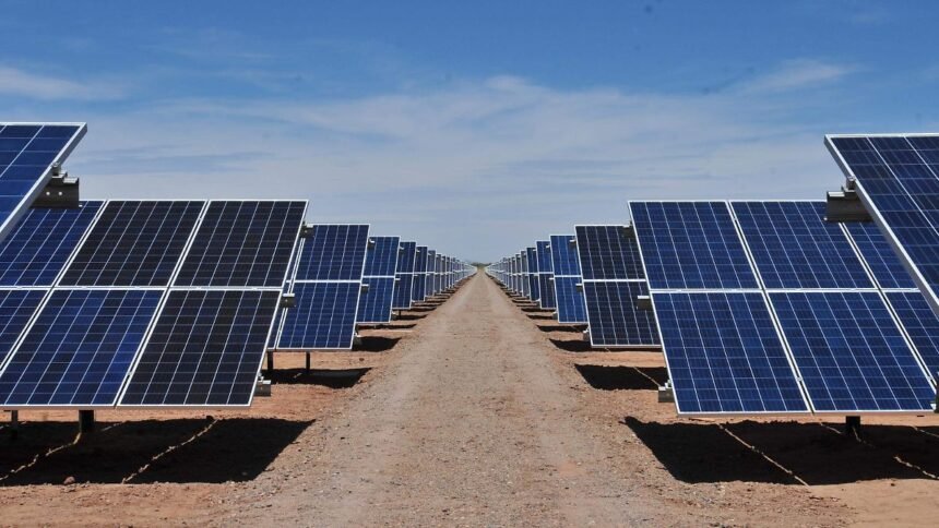 Sonora lidera energía solar, pero rezaga en transmisión eléctrica