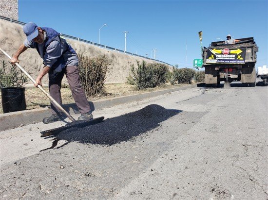 Bacheo en nueve zonas de la ciudad este viernes 28 de agosto