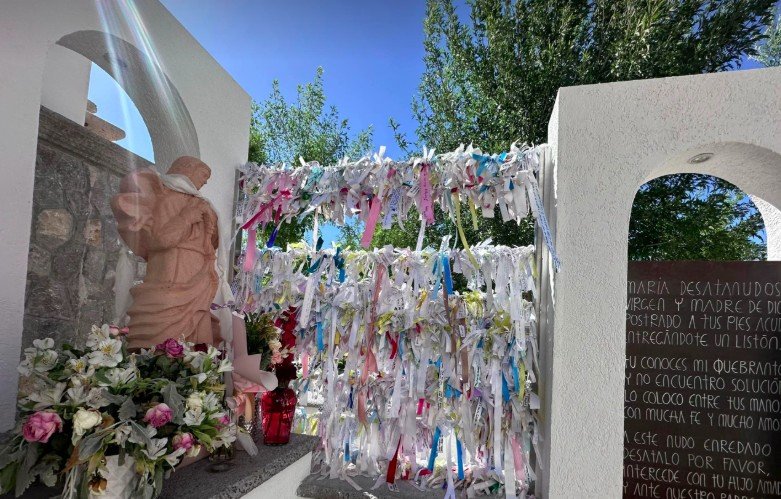 Crece devoción a la Virgen Desatanudos en Ciudad Juárez