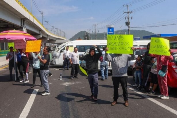Cierres parciales en carreteras de Veracruz y Coahuila por accidentes