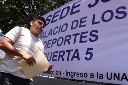 Miles presentan examen de admisión UNAM 2026 en CDMX