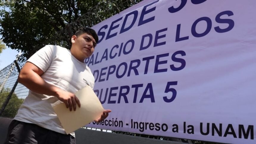 Miles presentan examen de admisión UNAM 2026 en CDMX