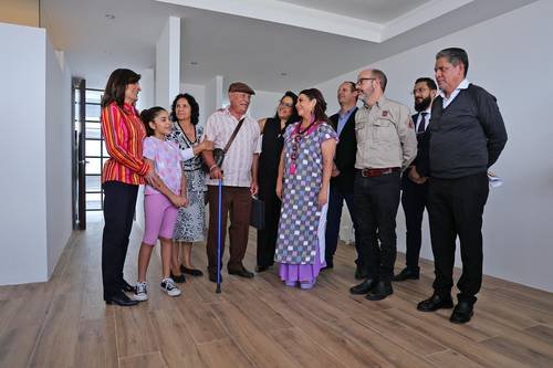 CDMX entrega 36 viviendas reconstruidas a damnificados de 2017