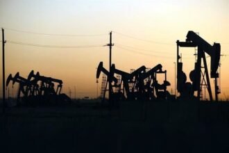 El petróleo Brent sube 2% tras advertencia de Trump a Irán