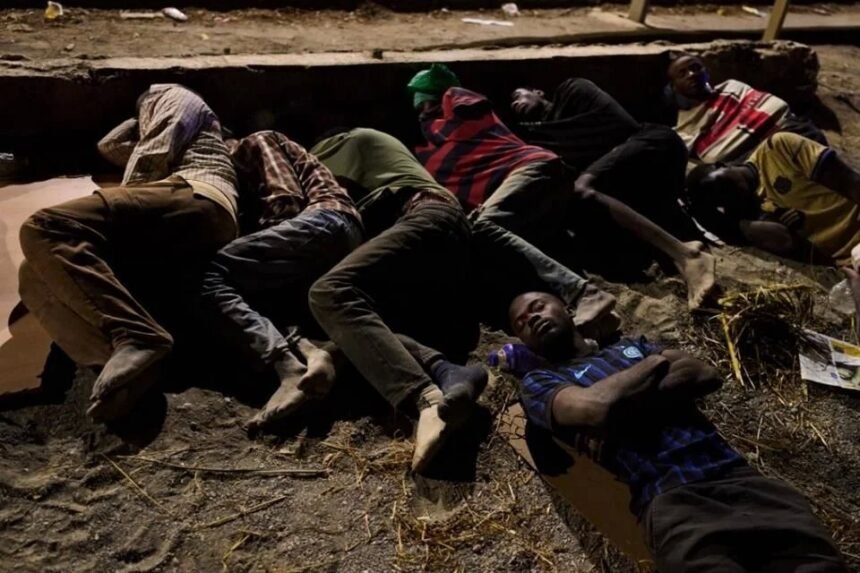 Entre 3,000 y 5,000 migrantes permanecen en Ceuta