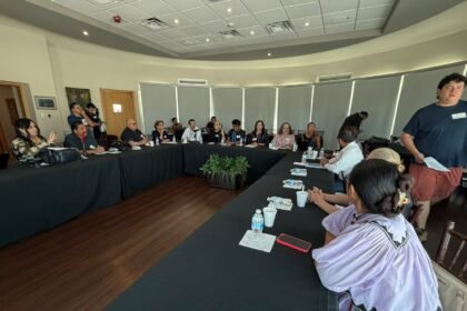 Organizaciones civiles protestan contra reforma electoral en Chihuahua