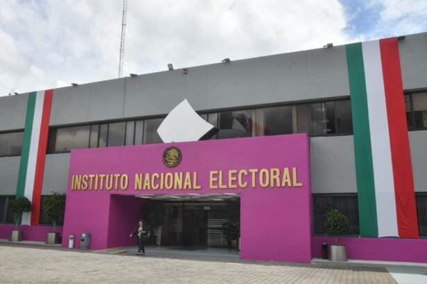 INE otorga incentivos económicos por desempeño a su personal