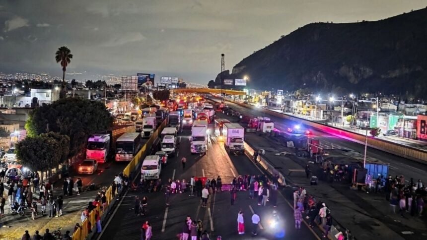 Accidentes provocan cierres en carreteras de Veracruz, Guanajuato y más