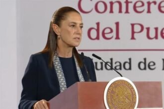 México restringirá uso de celulares en escuelas desde noviembre